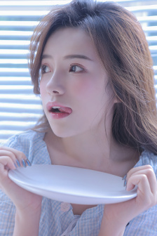 禁止的爱善良的小姨子观看